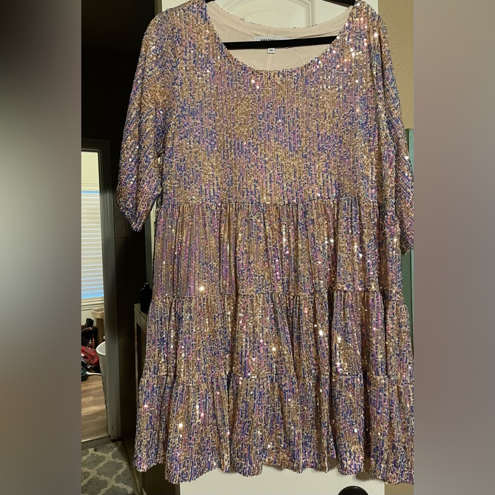 Never worn medium